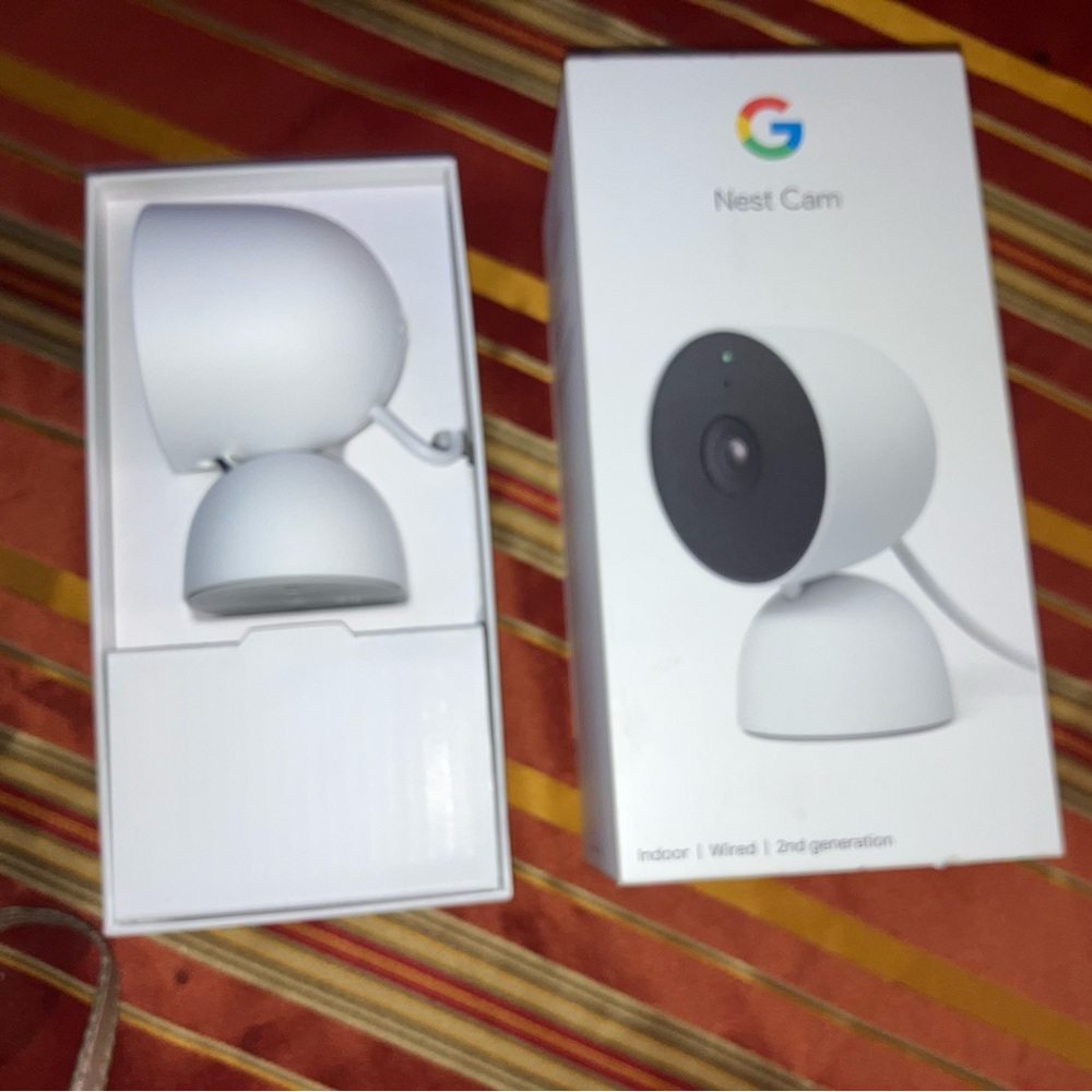Google Nest Cam Indoor Wired - Sleek White Design